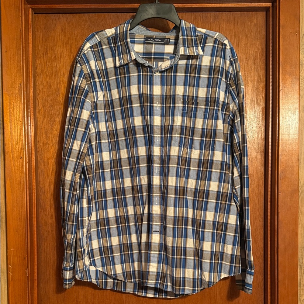 Nautica Men's Casual Blue and White Plaid Shirt